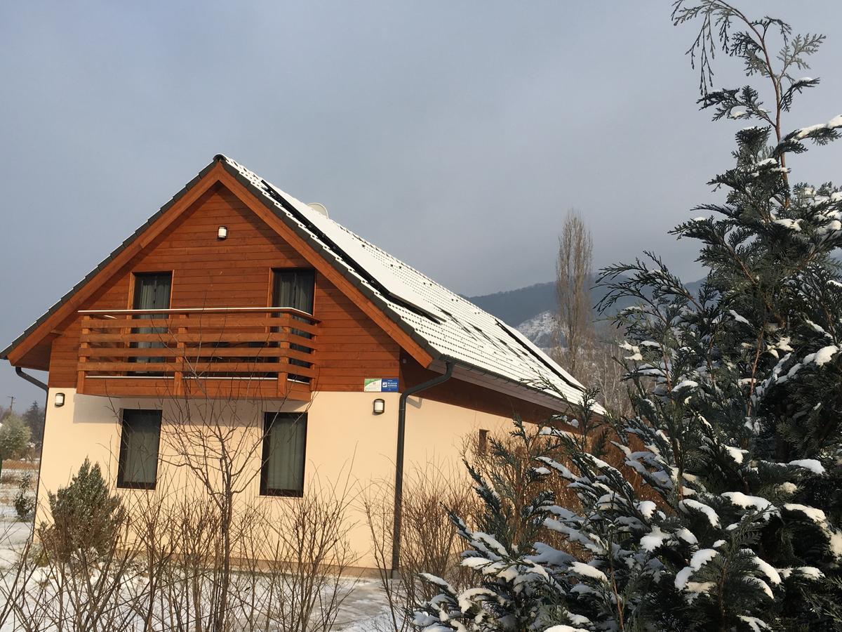 Dunazug Apartmanhaz Dömös Екстериор снимка