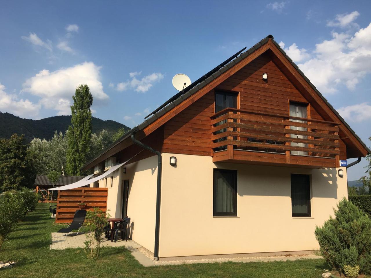 Dunazug Apartmanhaz Dömös Екстериор снимка