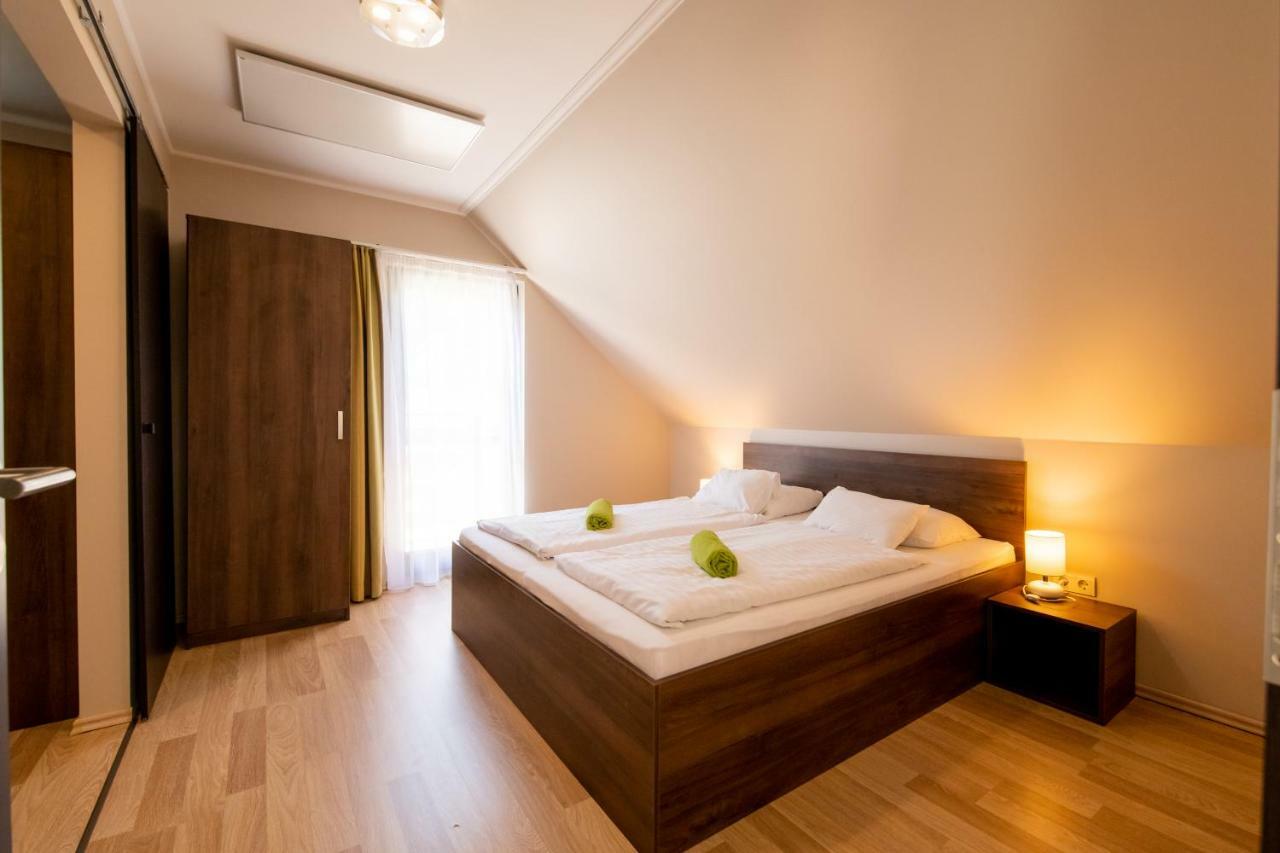 Dunazug Apartmanhaz Dömös Екстериор снимка