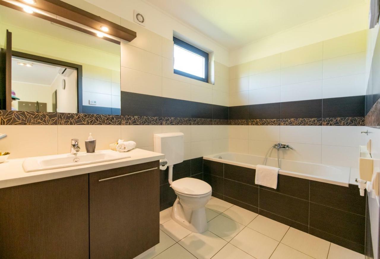 Dunazug Apartmanhaz Dömös Екстериор снимка